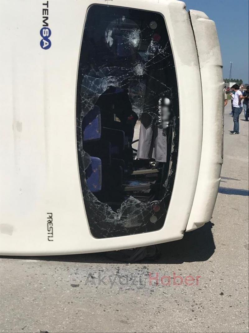 Bekirpaşada Servis Minibüsü Alev Aldı