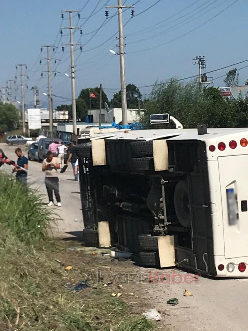 Bekirpaşada Servis Minibüsü Alev Aldı