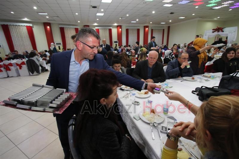 BELEDİYEDEN ÖĞRETMENLER GÜNÜNE ÖZEL KUTLAMA