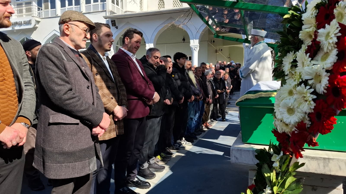 Belkız Özcan Toprağa  Verildi.