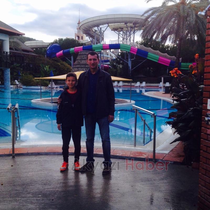 Beşiktaşlı Antrenör Akyazılı Sporculara Destek Oldu