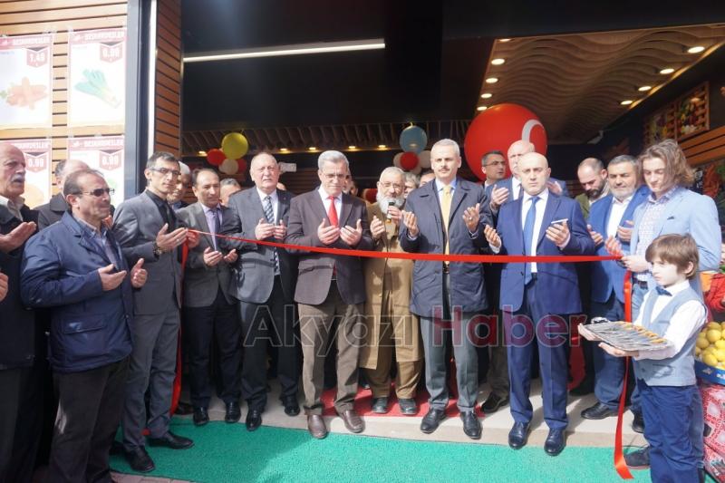 Beşkardeşler Market Törenle Açıldı