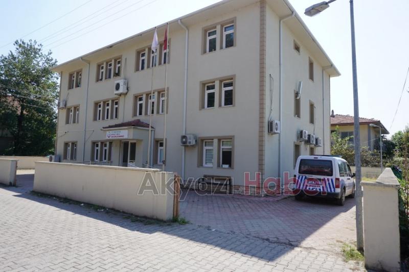 Biber gazı sıkan 3 çocuk hastanelik oldu