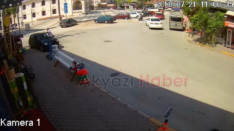 BIÇAKLI SALDIRAN GÜVENLİK KAMERASINA YANSIDI