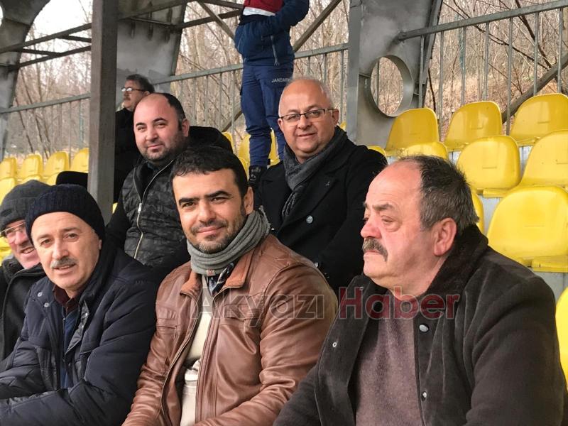 BİLAL SOYKAN VE AK PARTİ MECLİS ÜYELERİ KUZULUKSPOR MAÇINI İZLEDİ