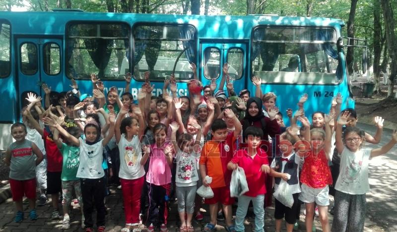 BiLGi VE KÜLTÜR EVi ÖĞRENCiLERi ORMAN PARKTA PiKNiK YAPTI