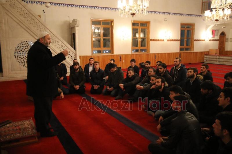 Bir Lokma ! Bir Kıssa ! Sohbeti Yoğun Katılımla Gerçekleşti