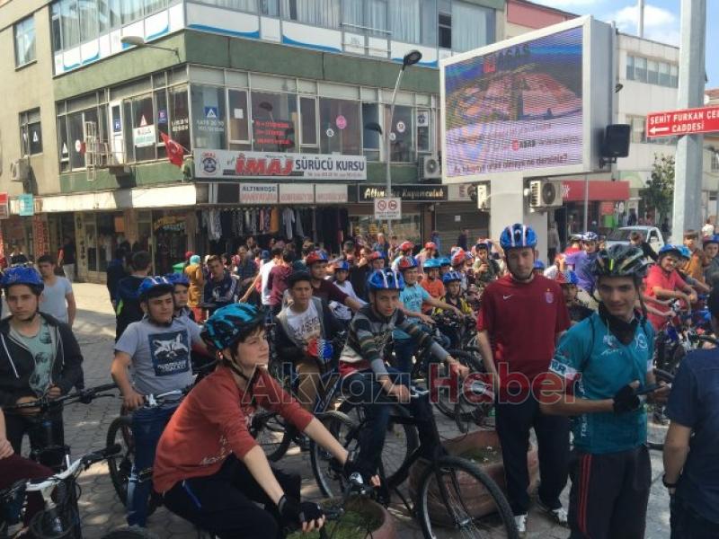 Bisiklet Halk Turlarına Akyazı’da Katıldı