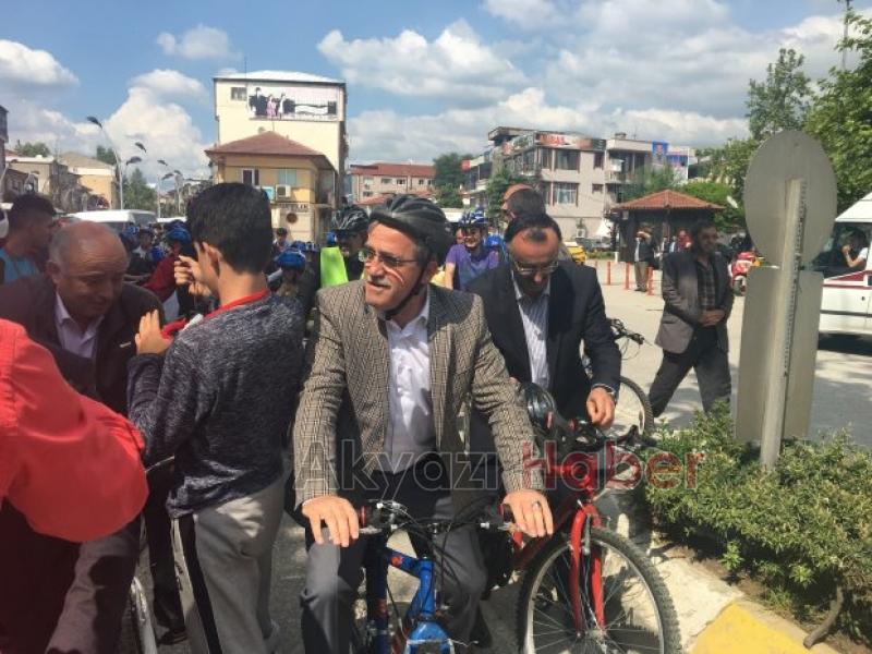Bisiklet Halk Turlarına Akyazı’da Katıldı