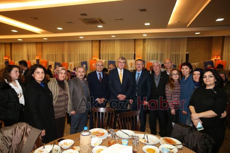 Biz milletimize hizmete talibiz