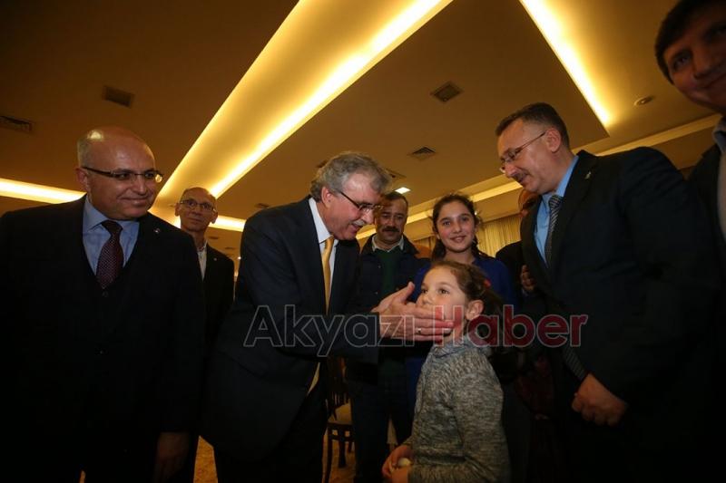 Biz milletimize hizmete talibiz