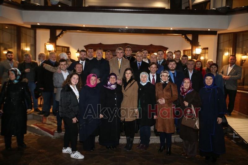 Biz milletimize hizmete talibiz