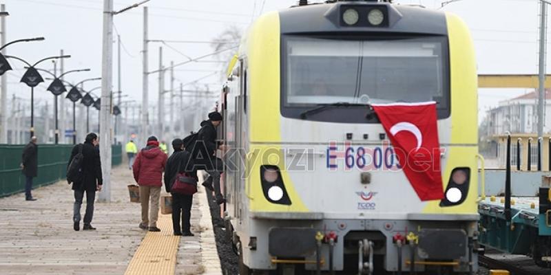 Boğaziçi Ekspresi ilk seferinde Sakarya'ya ulaştı