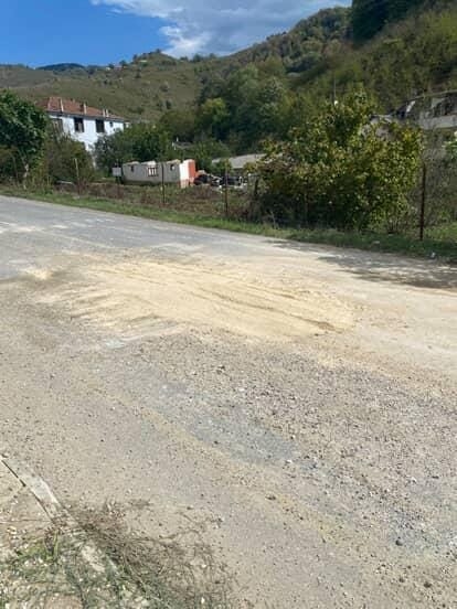 Boru patladı; Su metrelerce yüksekliğe fışkırdı