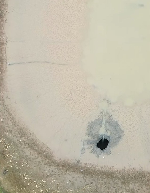 Böyle doğa olayı görülmedi; Gölet bir anda yok oldu