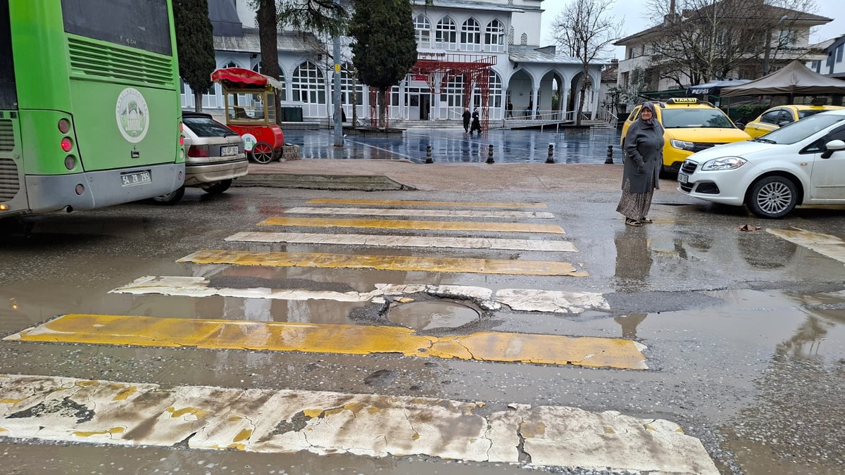 Bu şikayet Ada Caddesi'nden