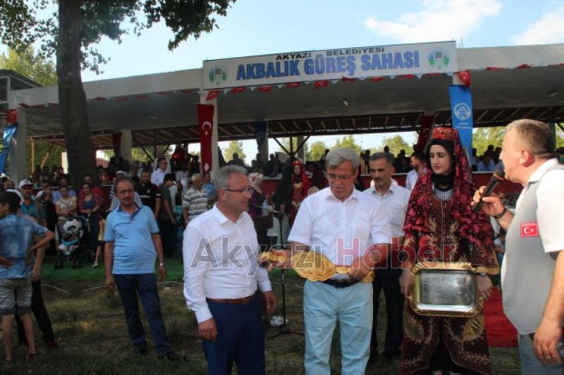 Bu Yılda Ağanın Eline Su Döken Olmadı