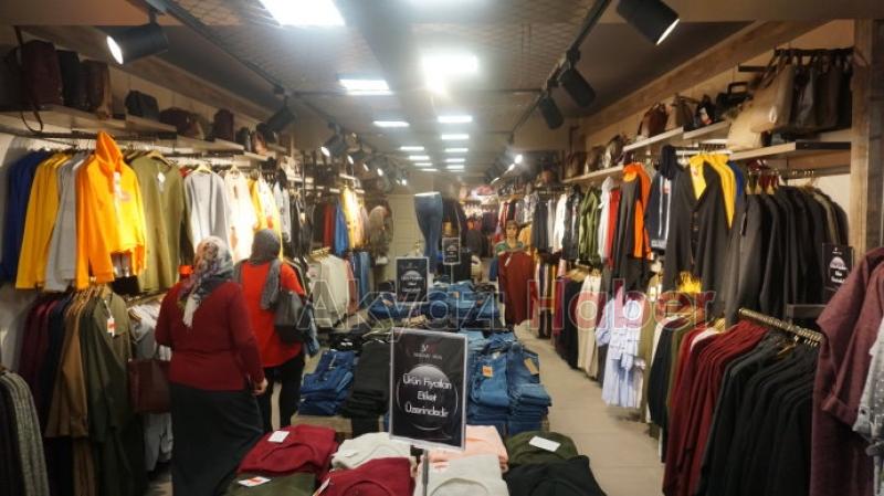 Lescon ve Madammoda Mağazaları Açıldı