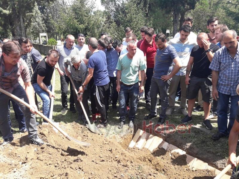 Bünyamin Azizoğlu Defnedildi