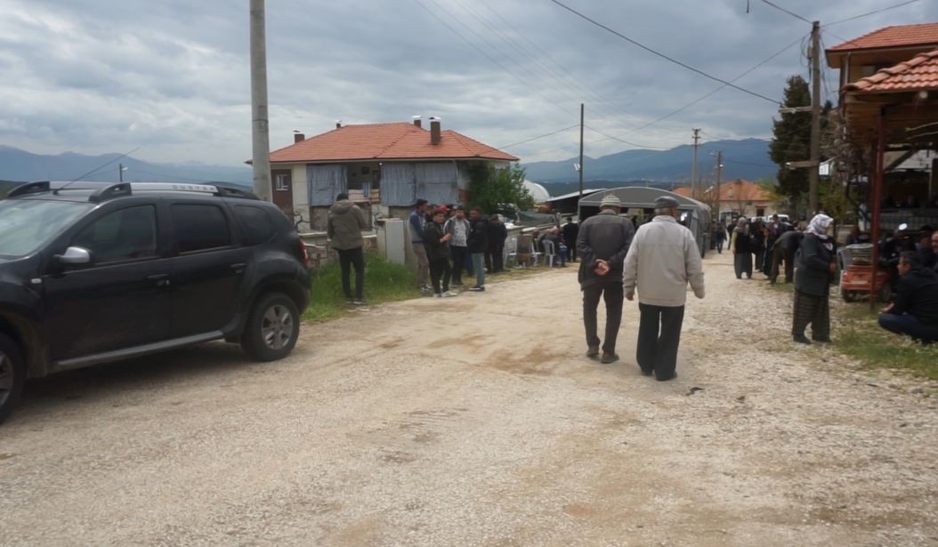 Burdur'da gelin ve damat evde ölü bulundu