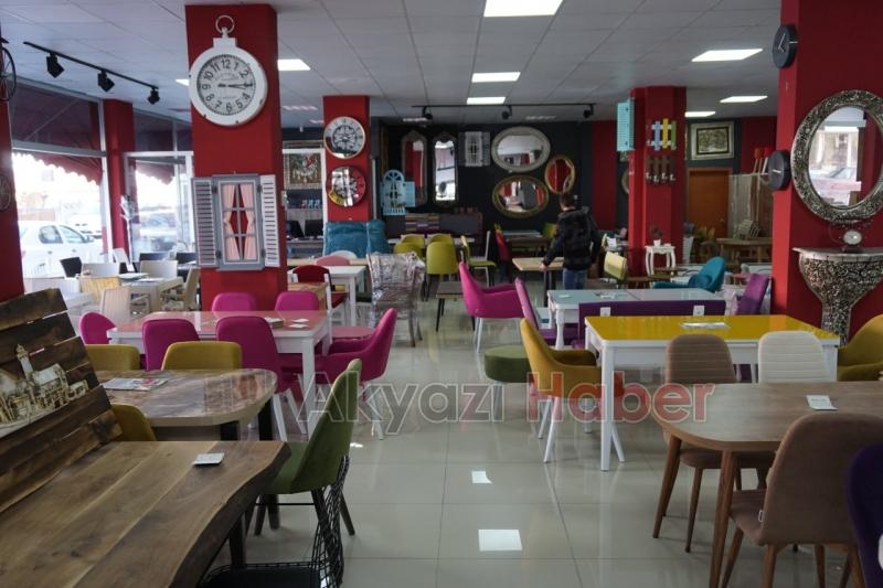 Buyrun Sizi Masaya Alalım