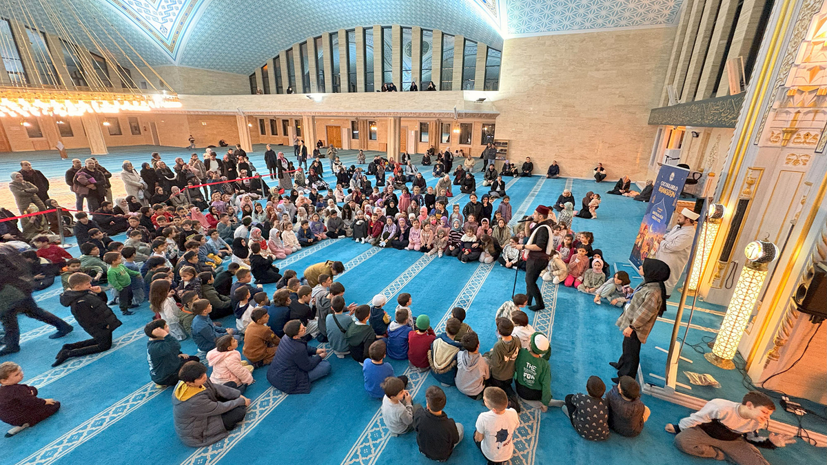 Büyükşehir 16 ilçede 6 bin çocuğu Ramazan sevinciyle buluşturdu