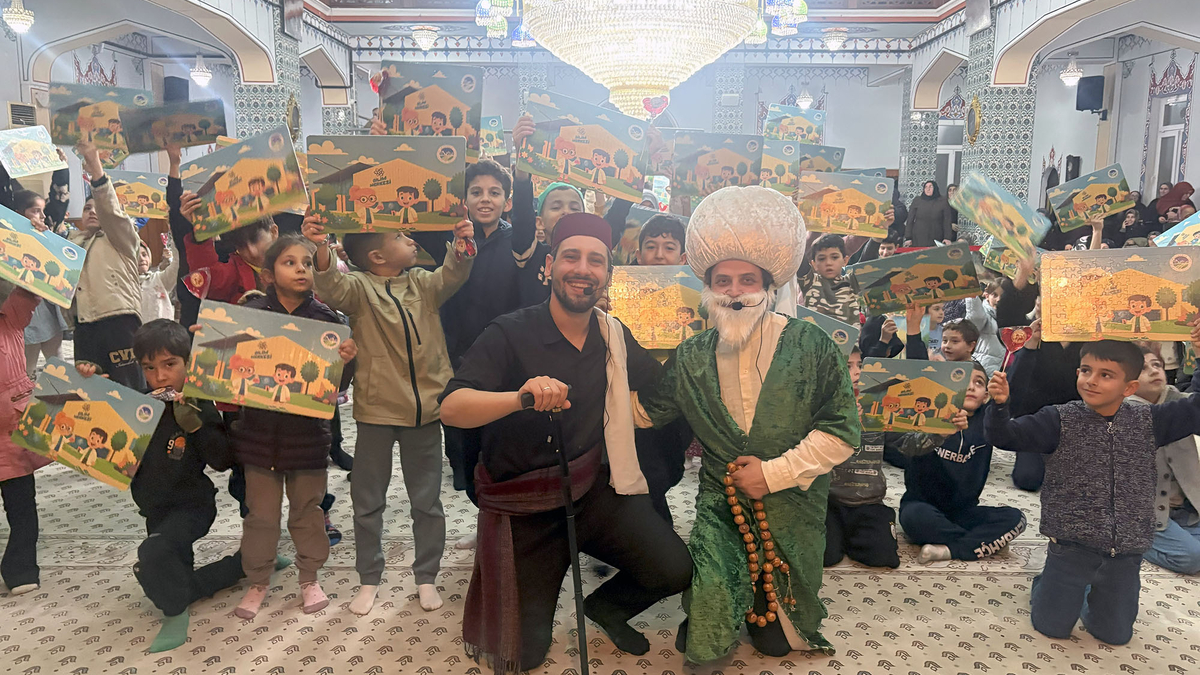 Büyükşehir 16 ilçede 6 bin çocuğu Ramazan sevinciyle buluşturdu