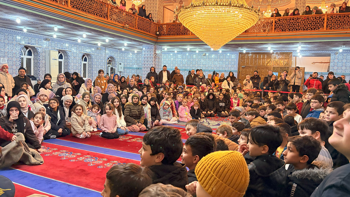 Büyükşehir 16 ilçede 6 bin çocuğu Ramazan sevinciyle buluşturdu