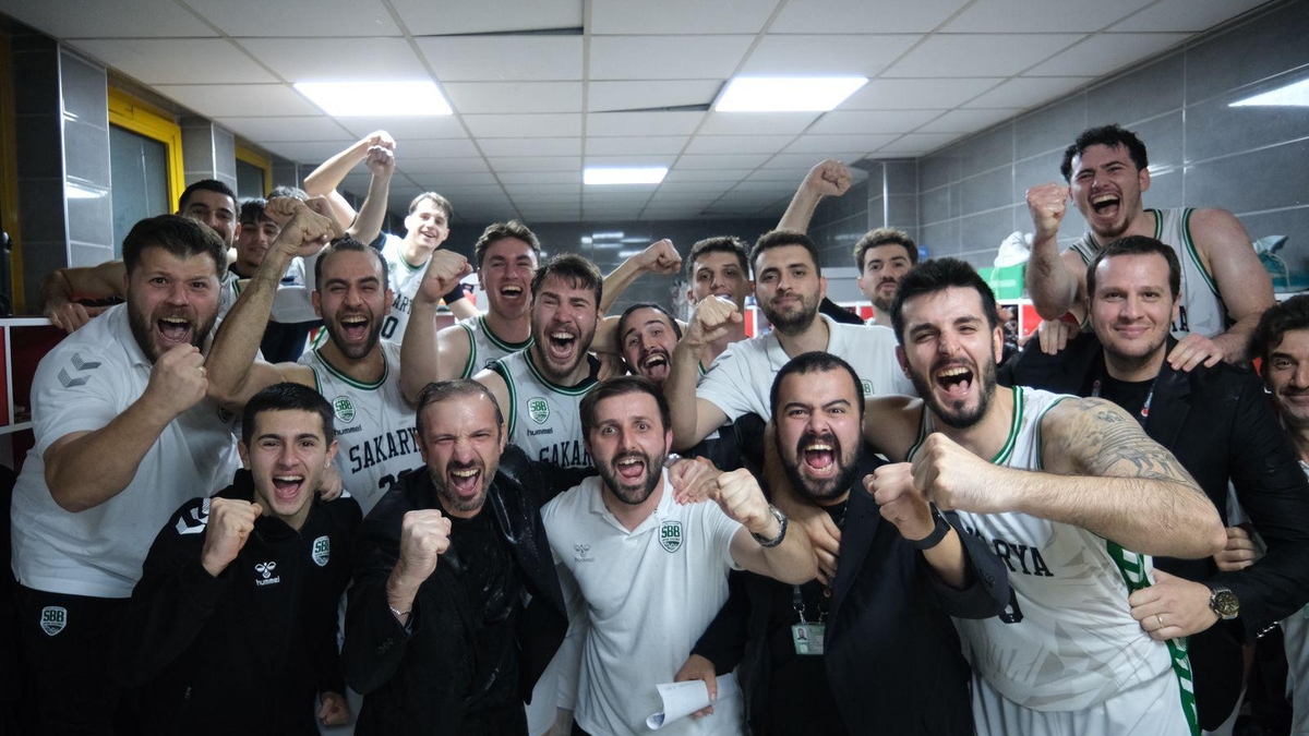 Büyükşehir Basketbol durdurulamıyor