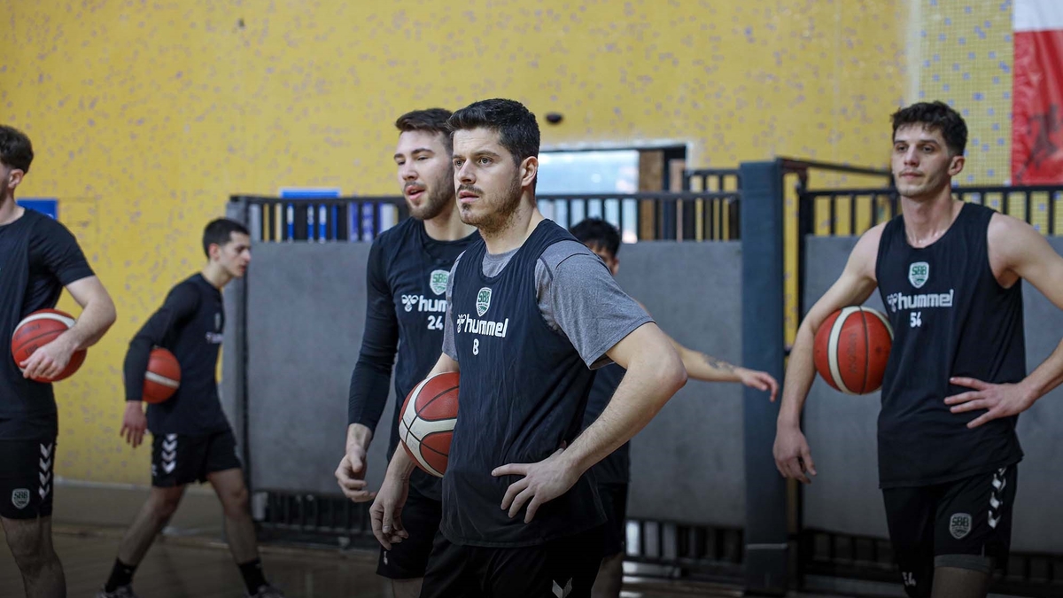 Büyükşehir Basketbol Play-off rakibini bekliyor