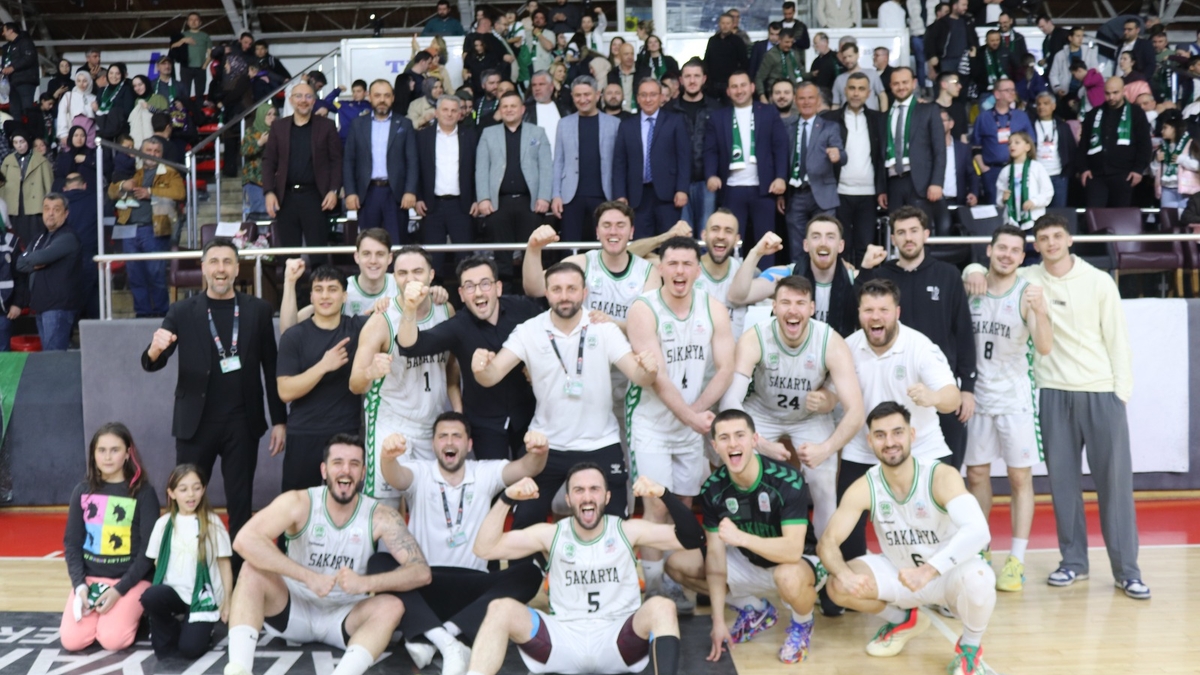Büyükşehir Basketbol Play-Off’ta 2-0 ile avantajı aldı