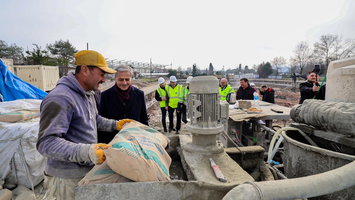 Büyükşehir iki dev projeyle gençliğe bilim-sanat üssü kuruyor