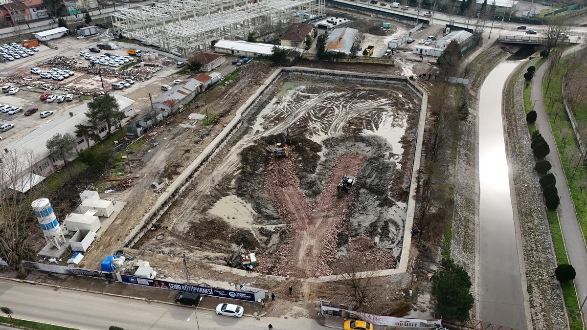 Büyükşehir iki dev projeyle gençliğe bilim-sanat üssü kuruyor