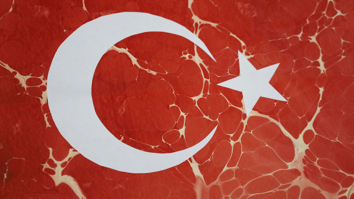 Büyükşehir, öğrencilerle milli marşı andı