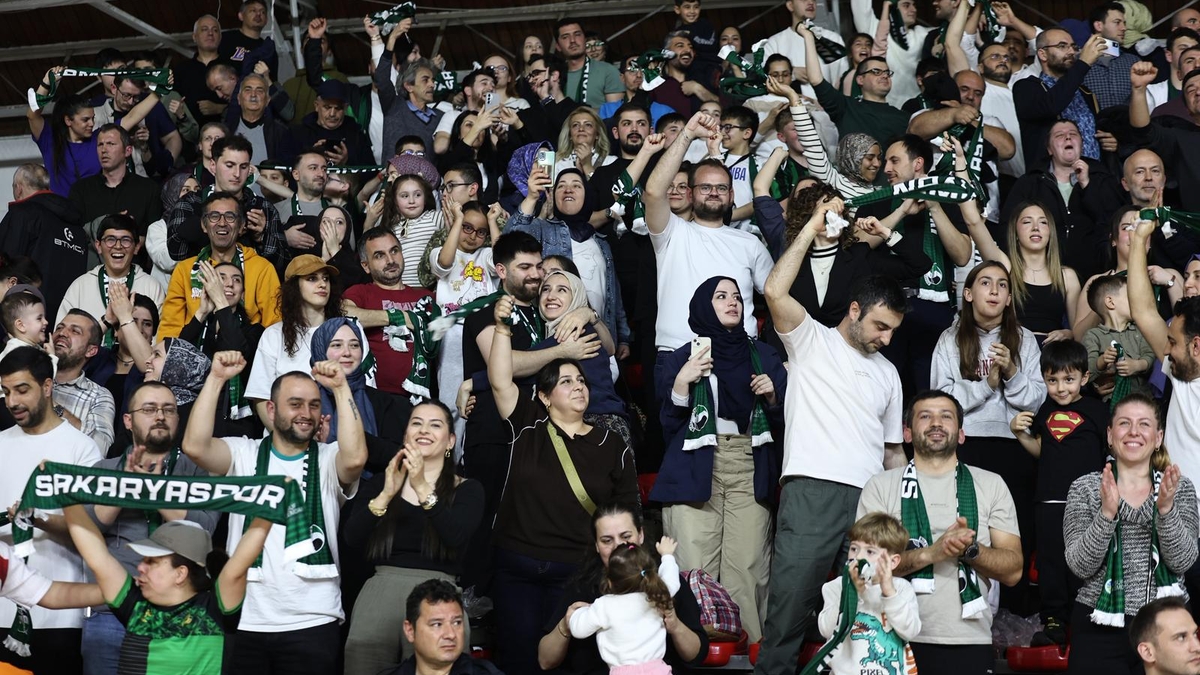 Büyükşehir Play-Off’a galibiyetle başladı: 87-81