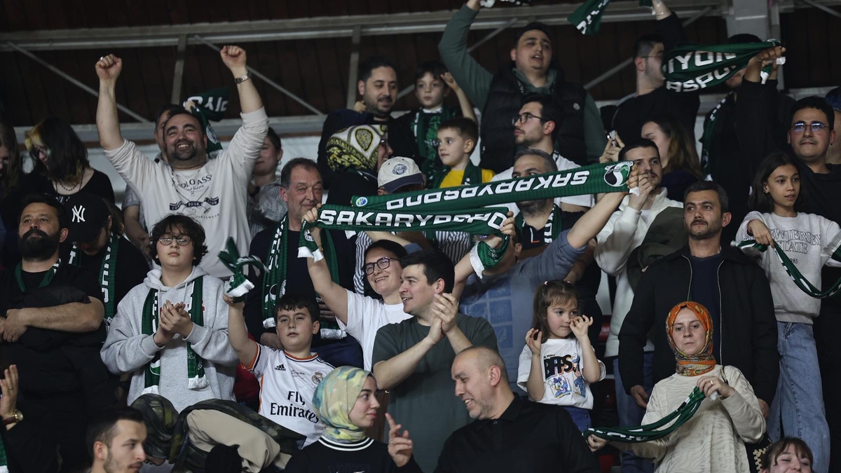 Büyükşehir Play-Off’a galibiyetle başladı: 87-81