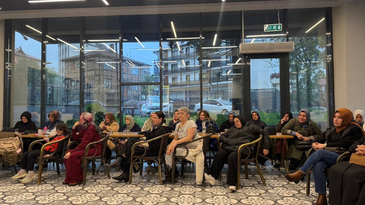 Büyükşehir’in Kadın Kadına projesi Kocaali’de devam etti