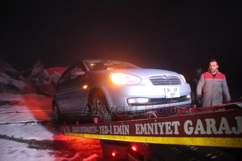 Buzlu Yolda Kayan Araçlar Şarampole Girdi