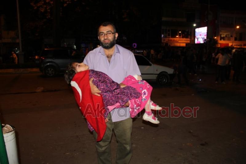 Çadır Kuran Vatandaşlar Ateş Yakıp Sabaha Kadar  Nöbet Tuttu