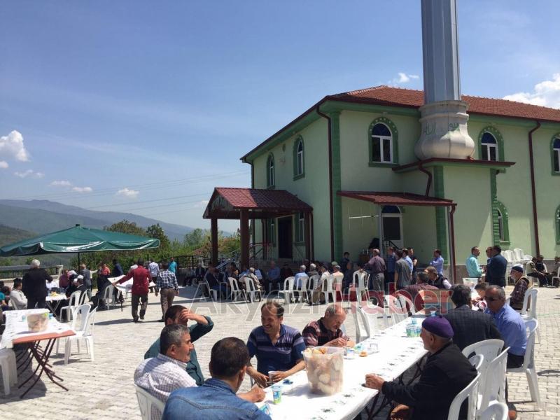 Çakıroğlu Beyler Cami Törenle Açıldı