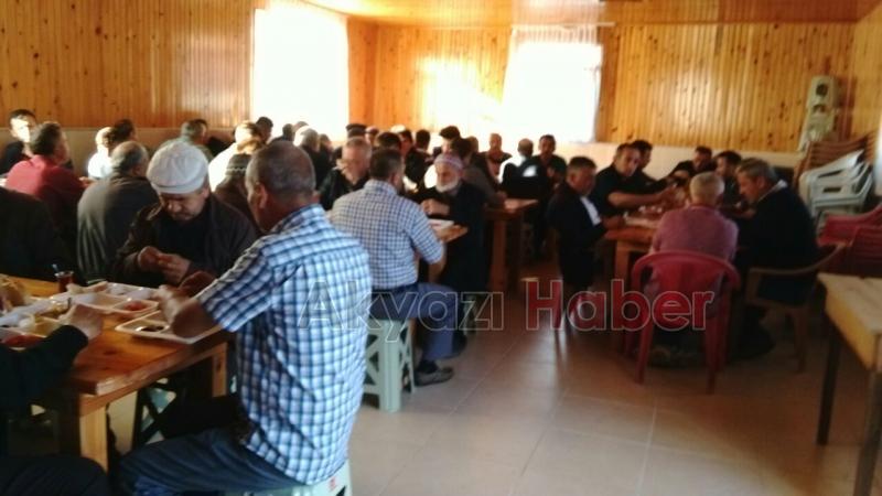 CAMİ CEMAATİ BAYRAM KAHVALTISI YAPTI