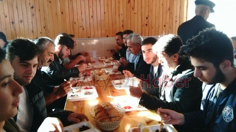 CAMİ CEMAATİ BAYRAM KAHVALTISI YAPTI