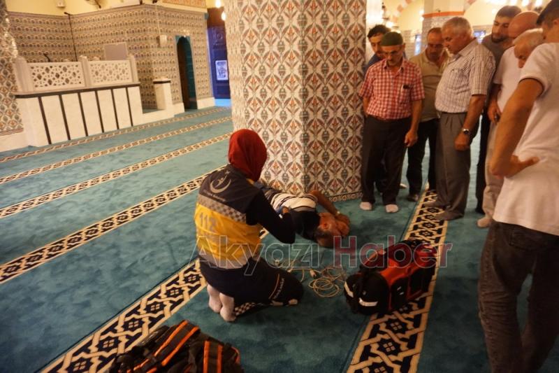 Camide sara krizi geçirdi