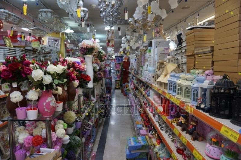 ÇARŞI PAZAR YAZA MERHABA DEDİ 