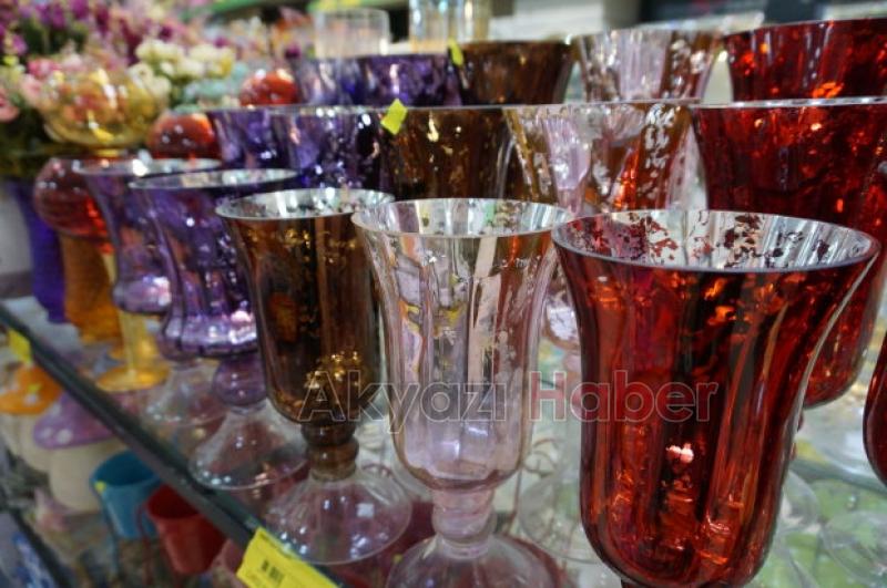 ÇARŞI PAZAR YAZA MERHABA DEDİ 