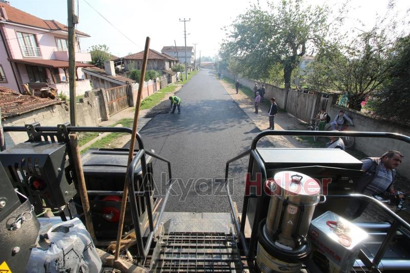Çatalköprüde Sıcak Asfalt Serimi Sürüyor