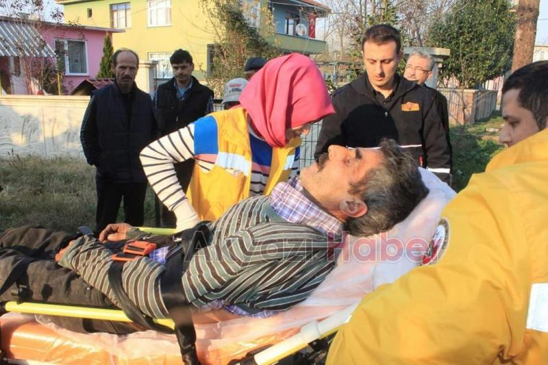 Çatıda Baygınlık Geçiren İşçiye Ambulas ve İtfaiye Ekipleri Müdahale Etti