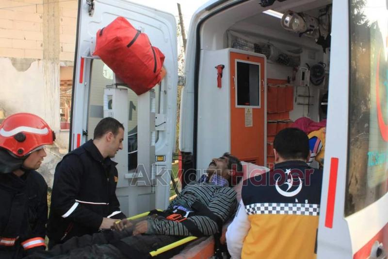Çatıda Baygınlık Geçiren İşçiye Ambulas ve İtfaiye Ekipleri Müdahale Etti