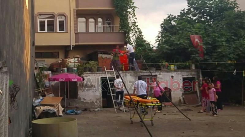 Çatıda Mahsur Kalan Yaşlı Kadının İmdadına 112 Ekipleri Yetişti