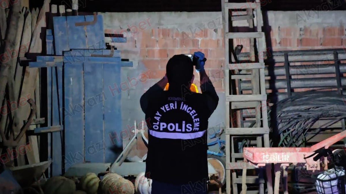 Çatıdan düşen yaşlı adam ağır yaralandı